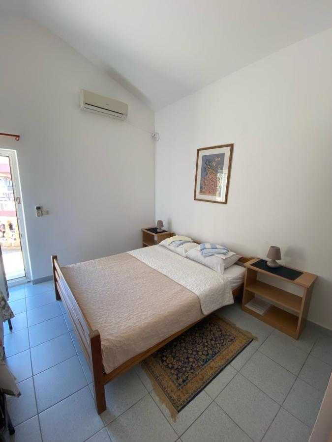 Apartments Kalluka Sveti Stefan Kamer foto